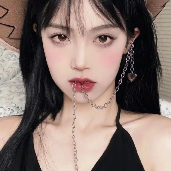 通灵少女奇遇记